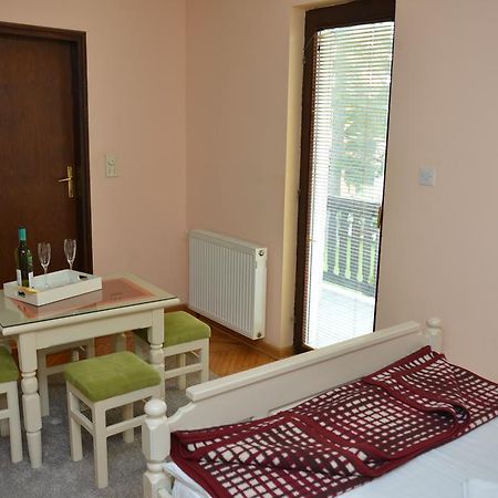 זלאטיבור Guest House Colovic מראה חיצוני תמונה