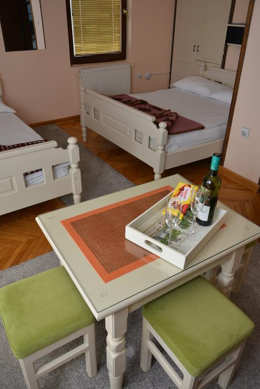 זלאטיבור Guest House Colovic מראה חיצוני תמונה